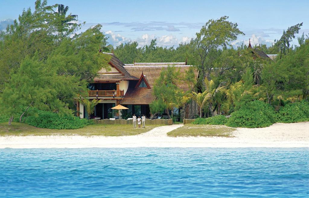Luxury Resort Villa with Private Beach