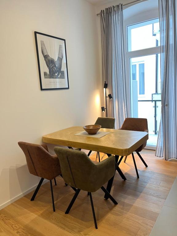 Floral Inn: A Relaxing Retreat for Families