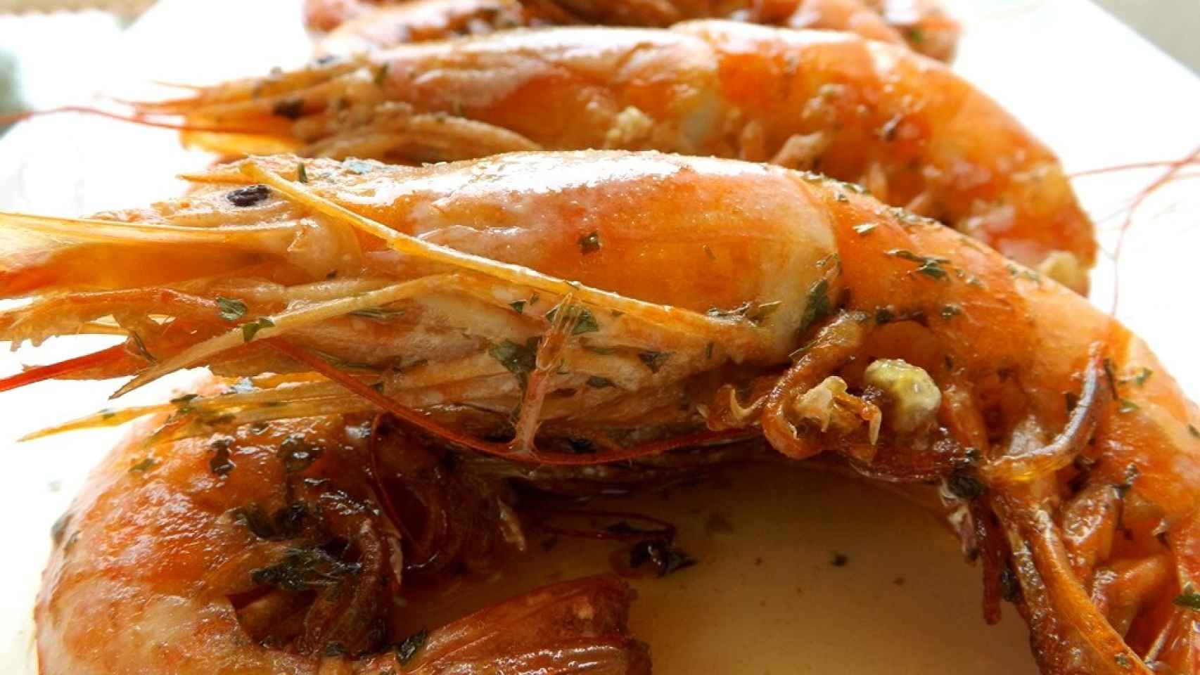 Cochinillo asado con salsa de frutas
