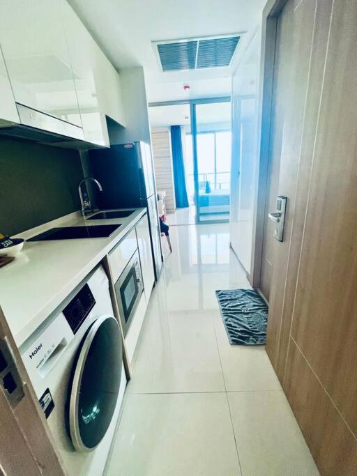 Spacious Apartment in Jomtien