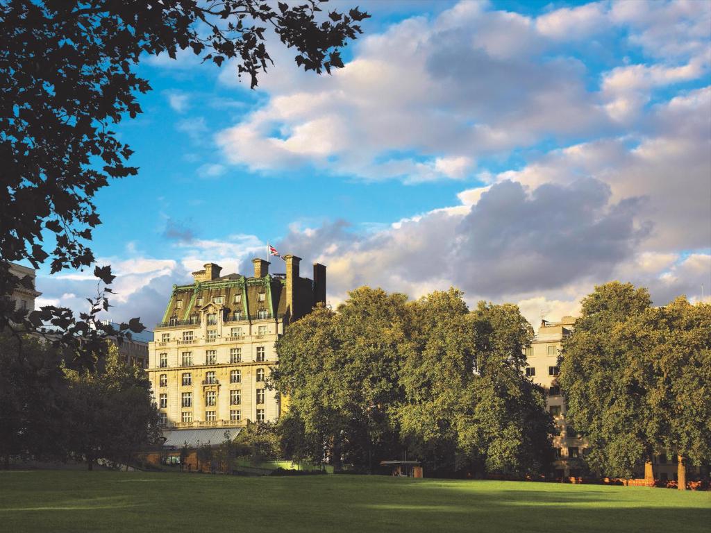 10. The Ritz-Carlton, London