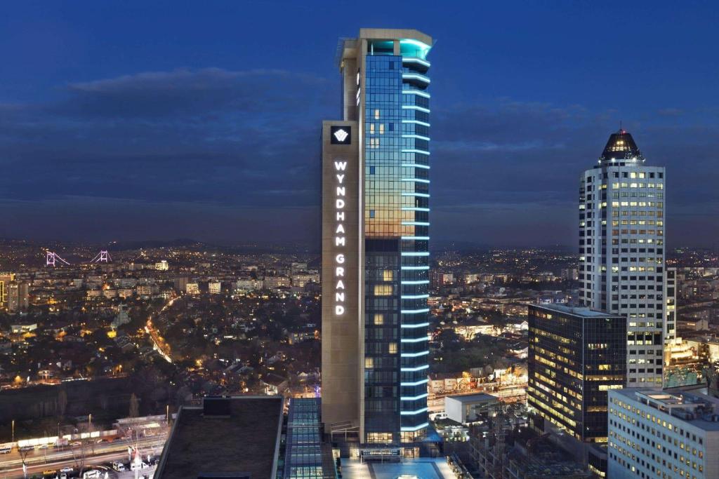 5. Wyndham Grand Istanbul Levent