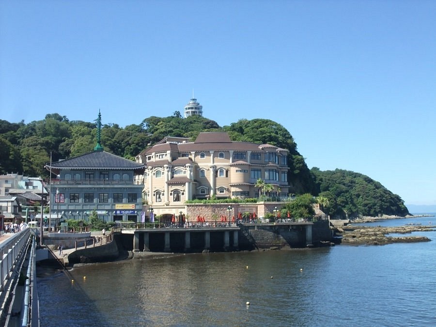 Visit Enoshima Island