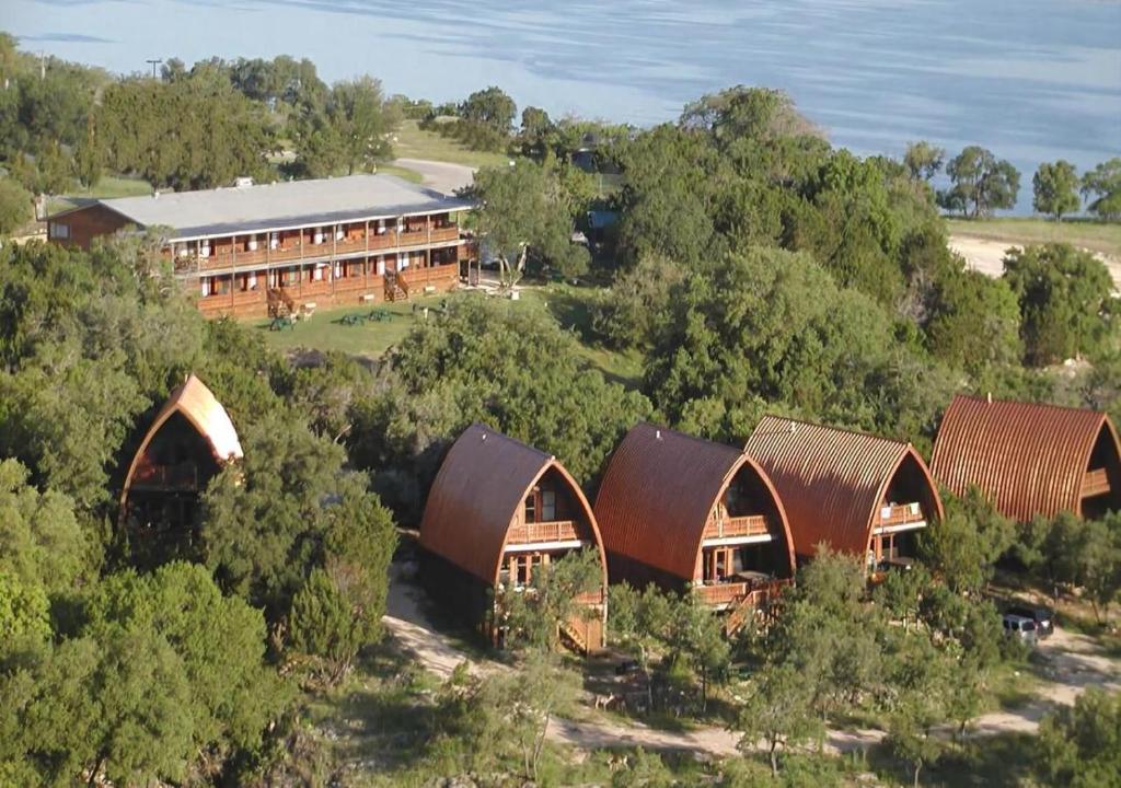 Lakeview Resort