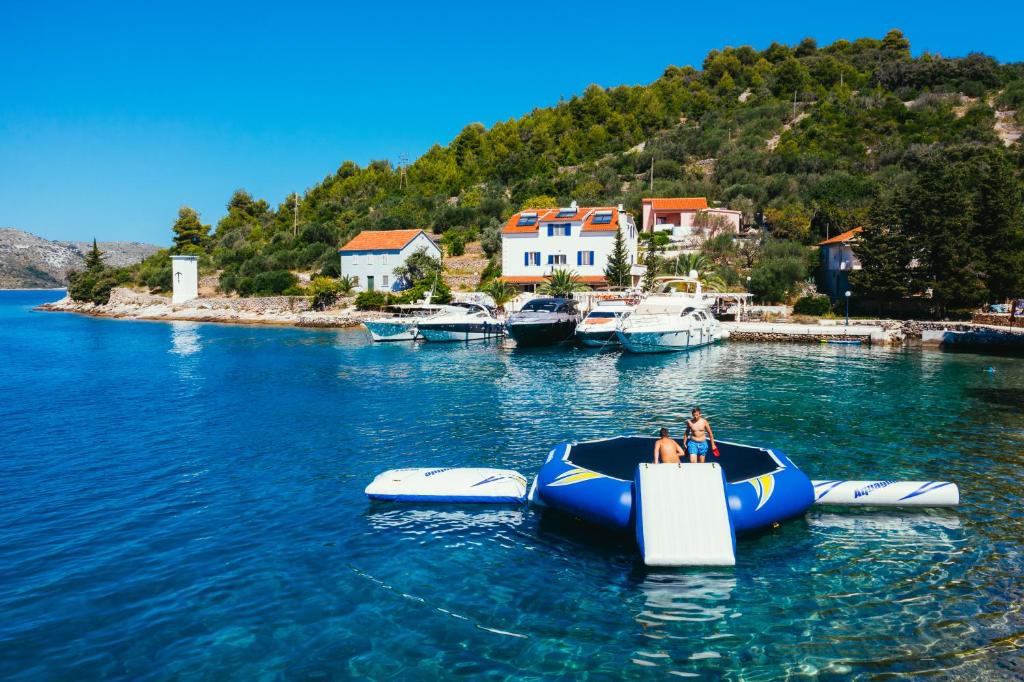 Hotel Villa Rava