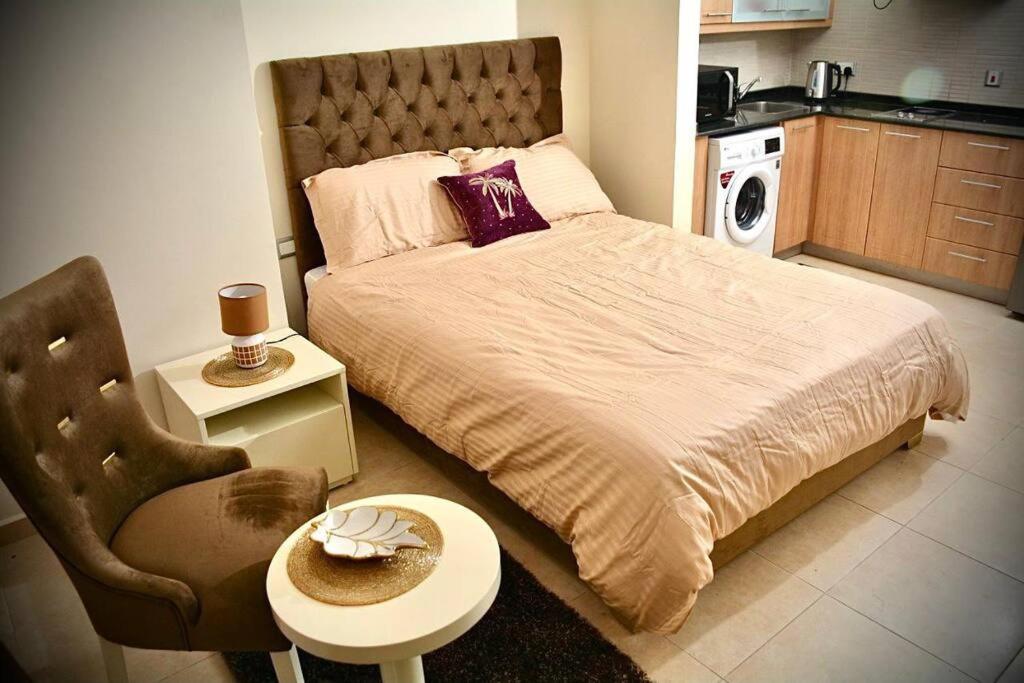 Cosy Studio Apartment near the Marina
