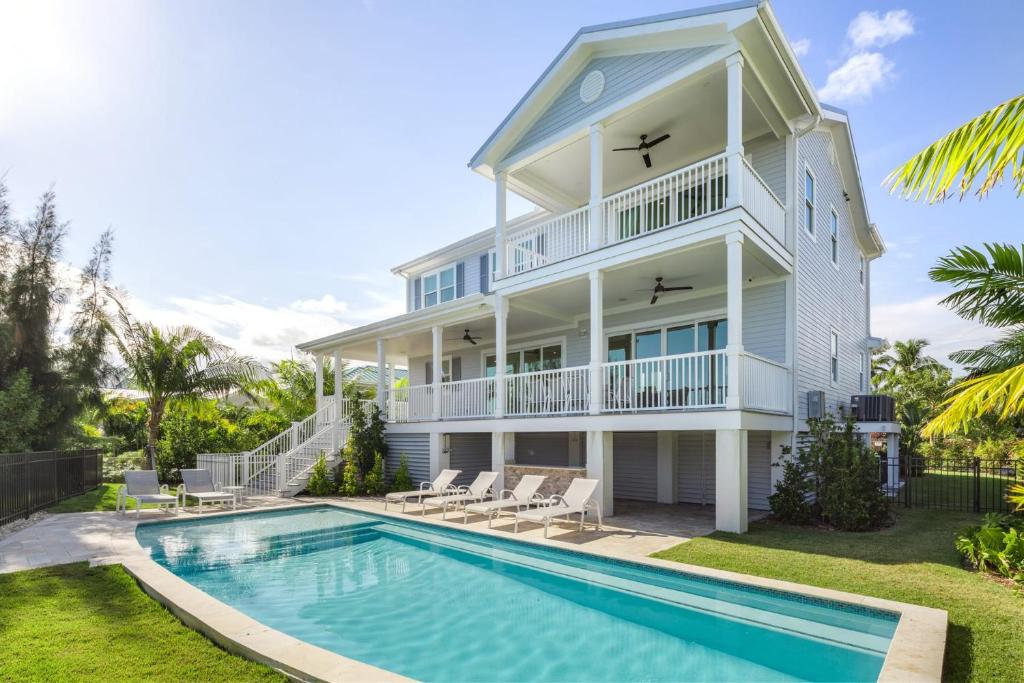 Hotel Coastal Bliss