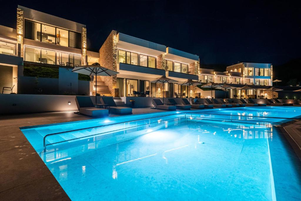 Coastal Retreat Inn