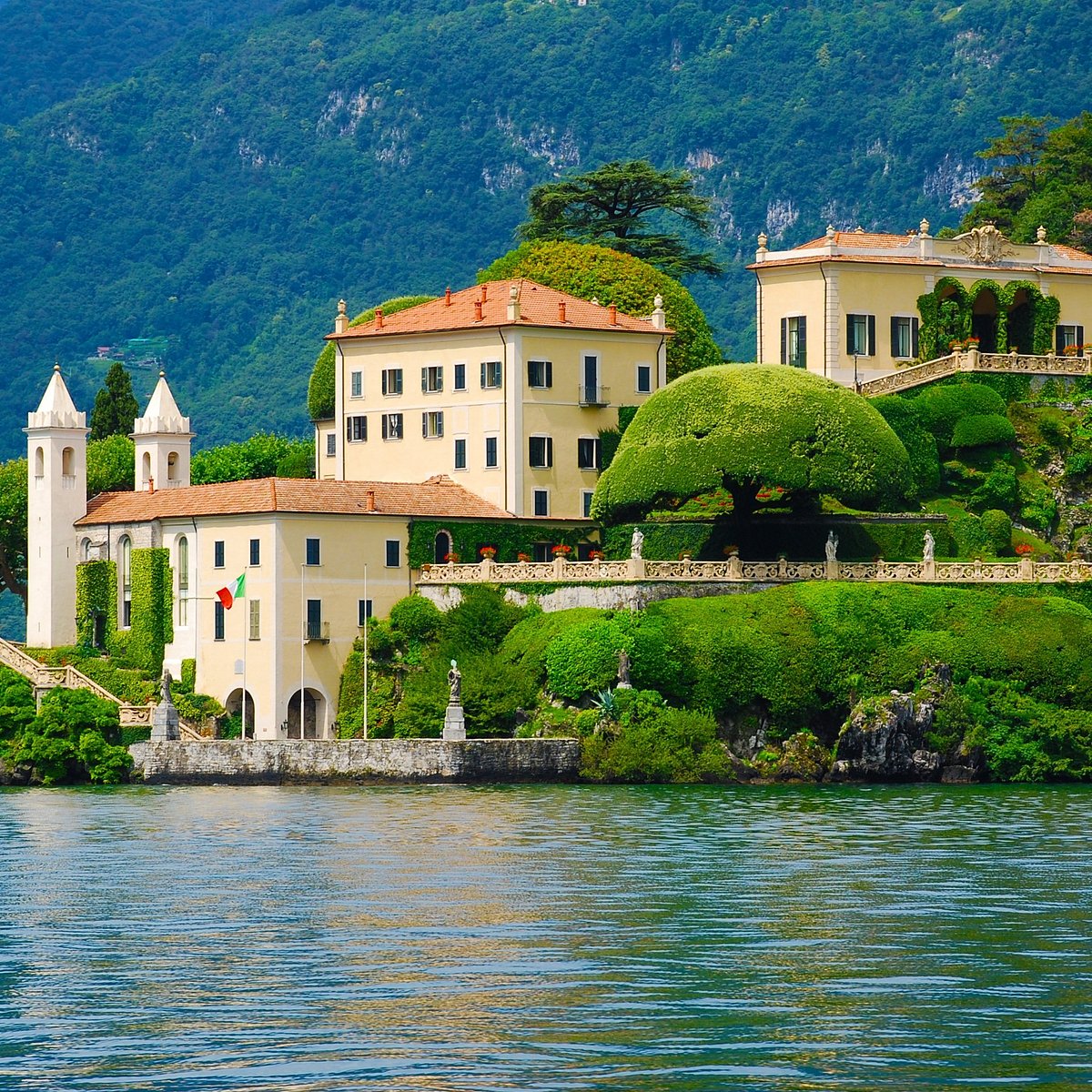 Day 5: Explore Villa Balbianello and Lenno