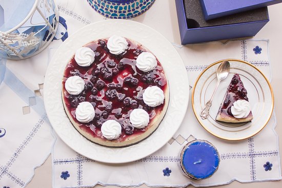 Red Velvet Cheesecake