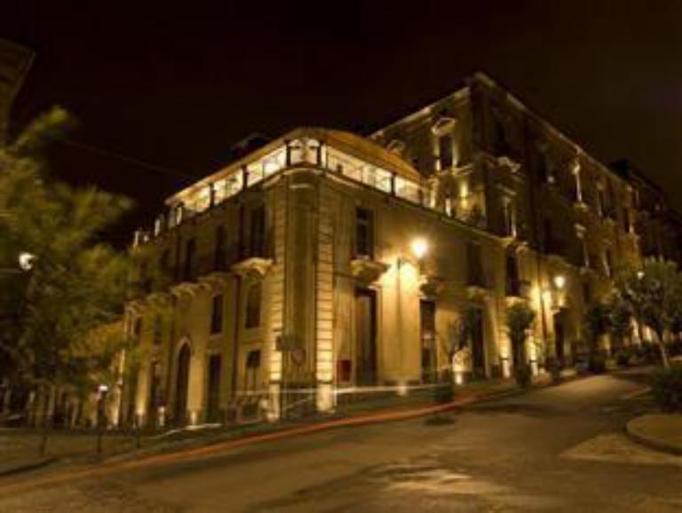 Hotel Royal
