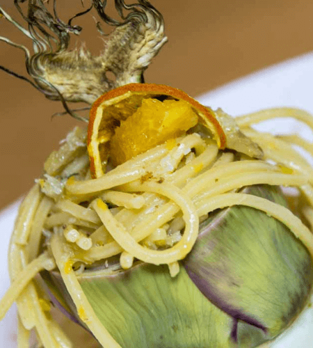 Trenette al Pesto con Almejas y Tomates Secos