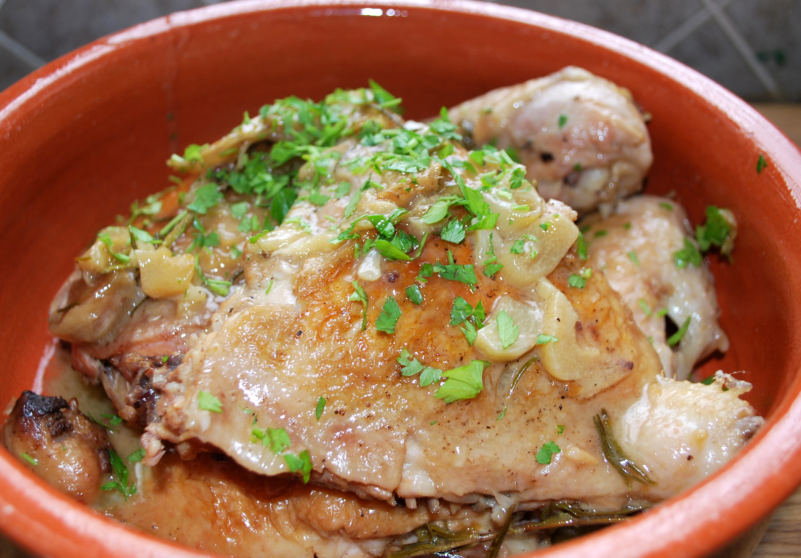 Pollo al Ajillo