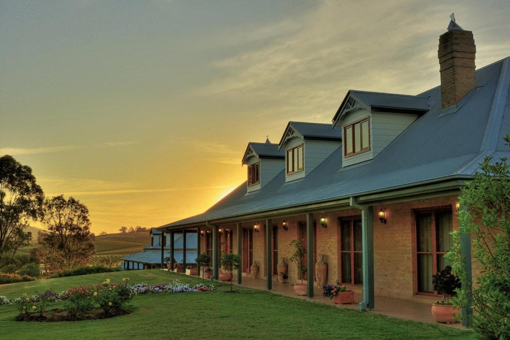 Sustainable Vineyard Retreat