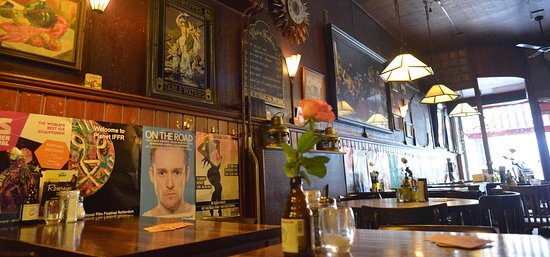 4. Eetcafe Rosereijn