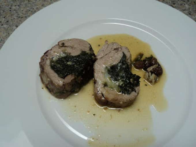 Pimientos del piquillo rellenos de queso de cabra y champiñones