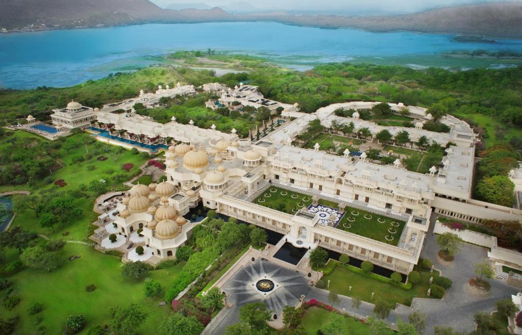 4. The Oberoi Udaivilas, Udaipur