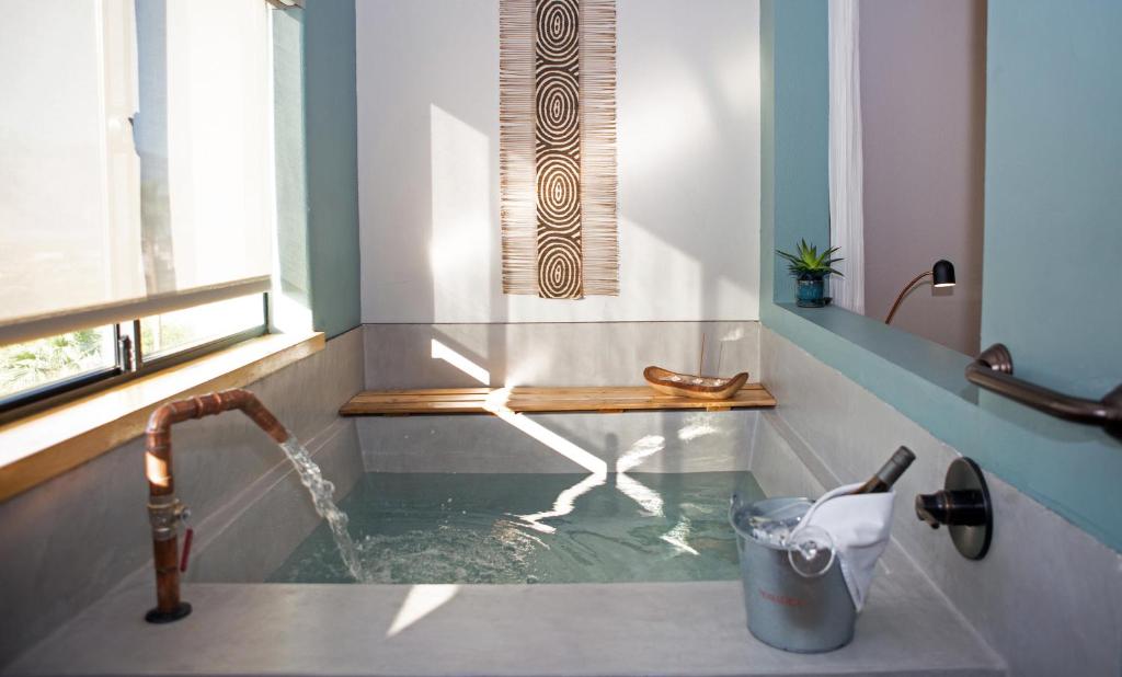 Club Azure Spa & Resort