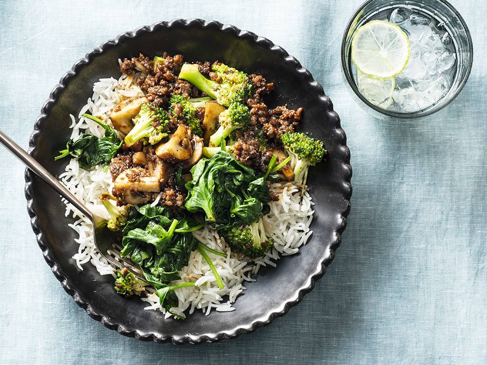 7. Spinach and Mushroom Stir-Fry