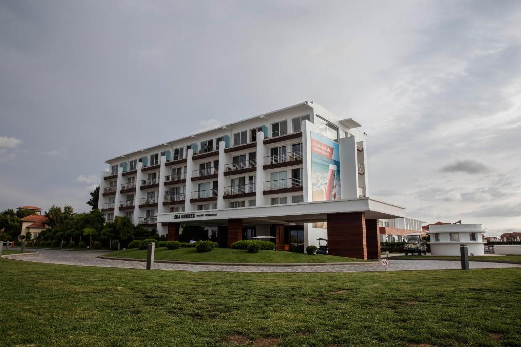Sea Breeze Suites