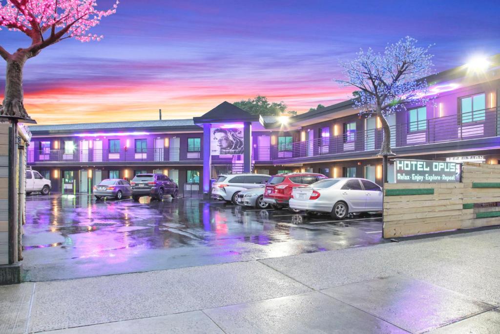 Opus Hotel
