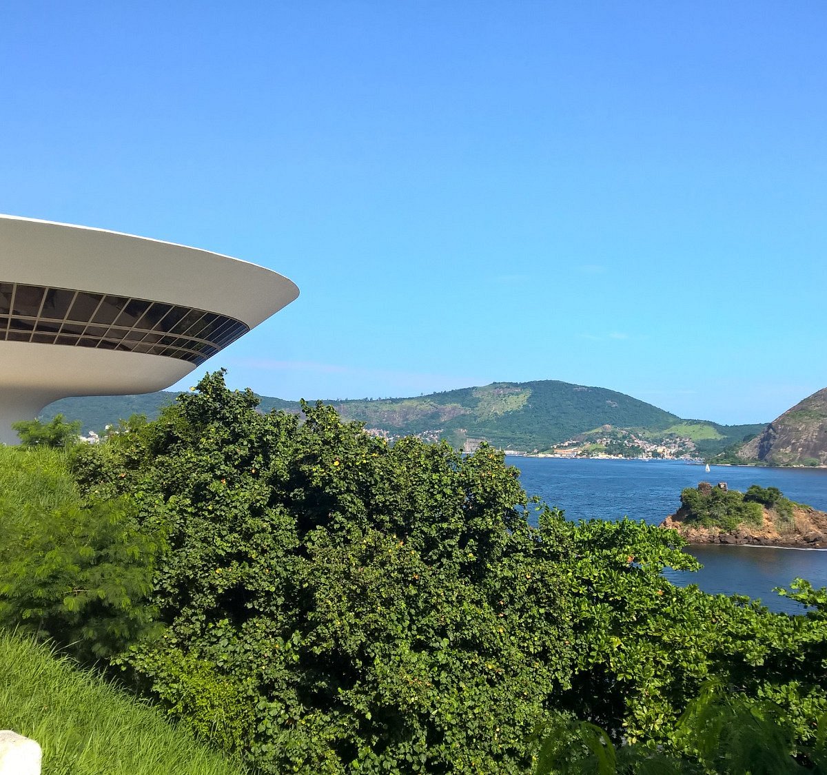 Museu de Arte Contemporânea (MAC)