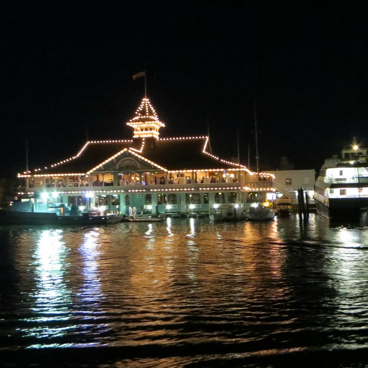 Explore Balboa Island