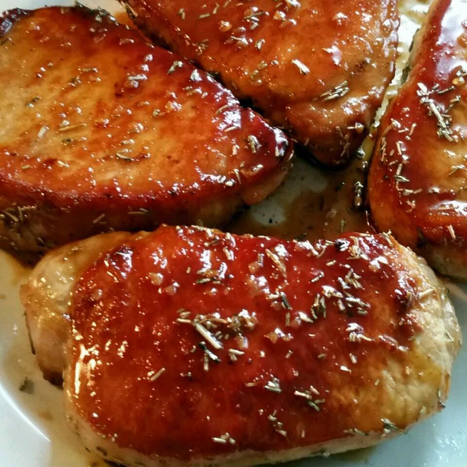 Boneless Pork Chops with Apple Cider Glaze