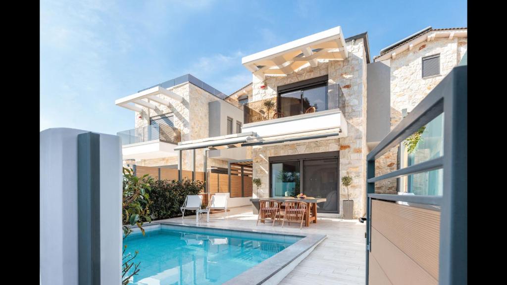 Modern Coastal Villa