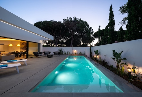 Villa con aire acondicionado en Chiclana de la Frontera