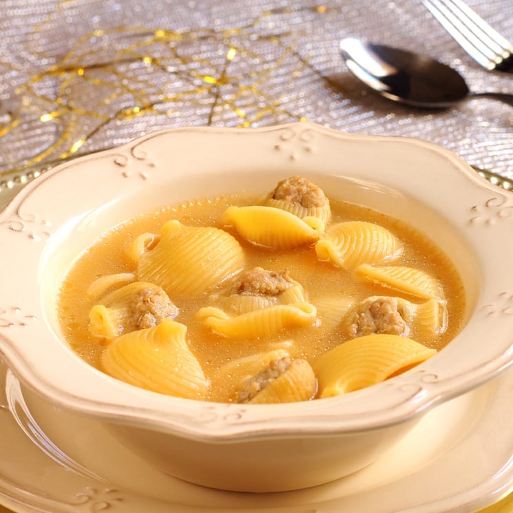 Sopa de Galets con Pollo