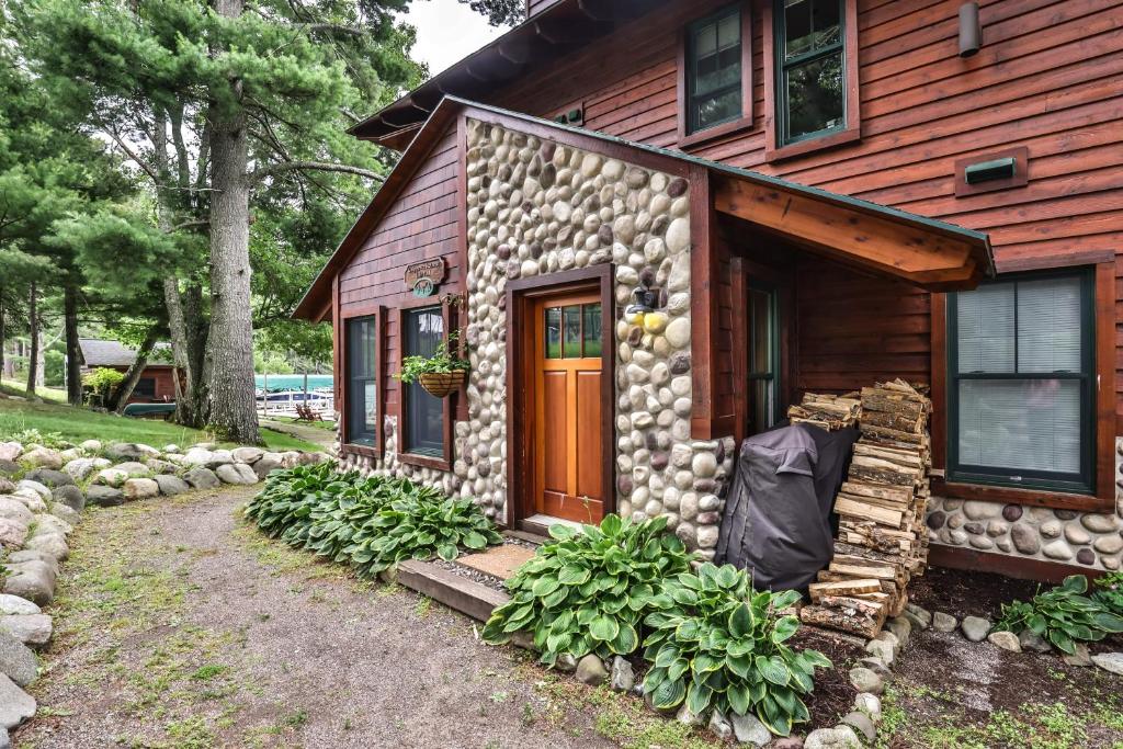 Lily Retreat Resort