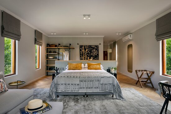 8. The Peech Hotel