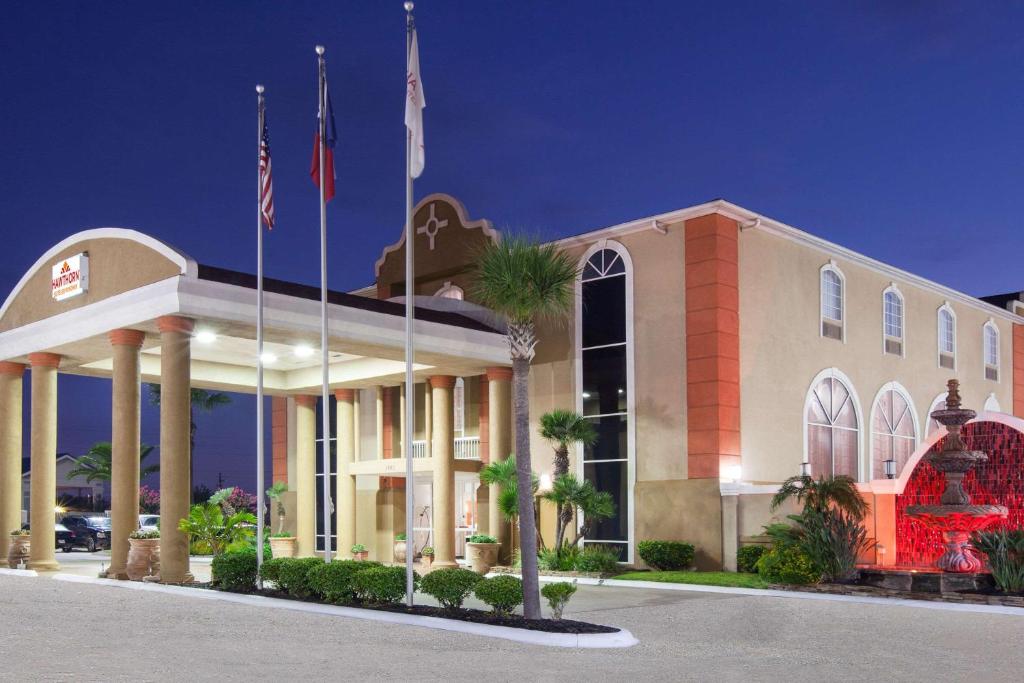 6. Hawthorn Suites by Wyndham Corpus Christi