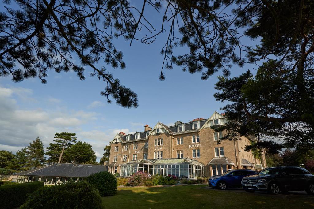 Golf View Hotel