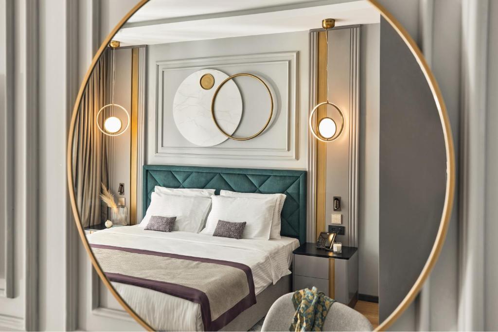 La Flor Suites