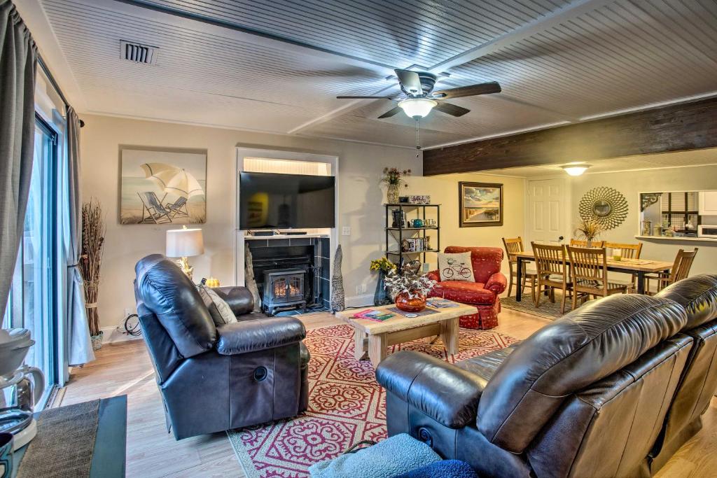 Apartment Coastal Retreat