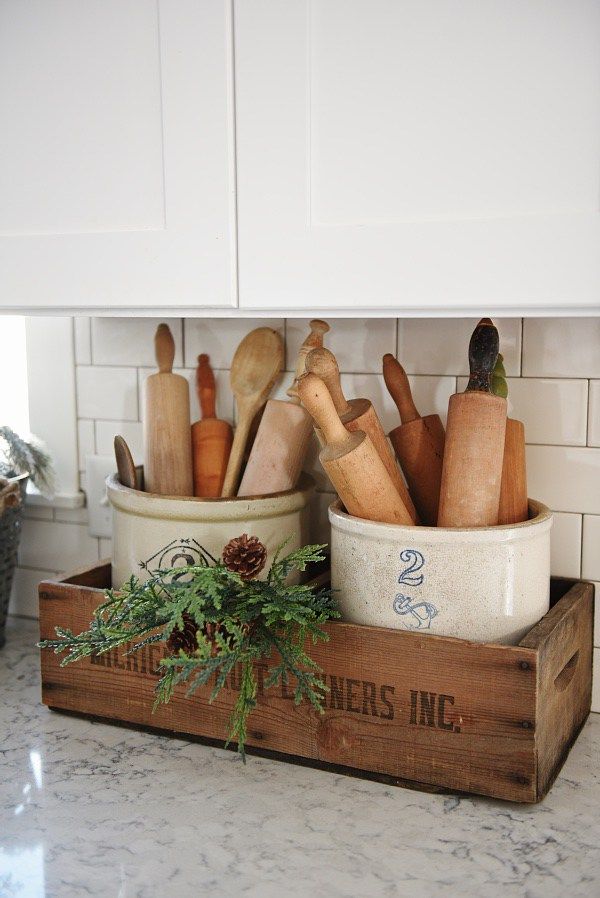 Vintage Farmhouse: Country Kitchen with Herb Garden