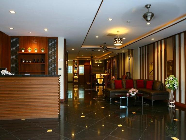 Hotel H