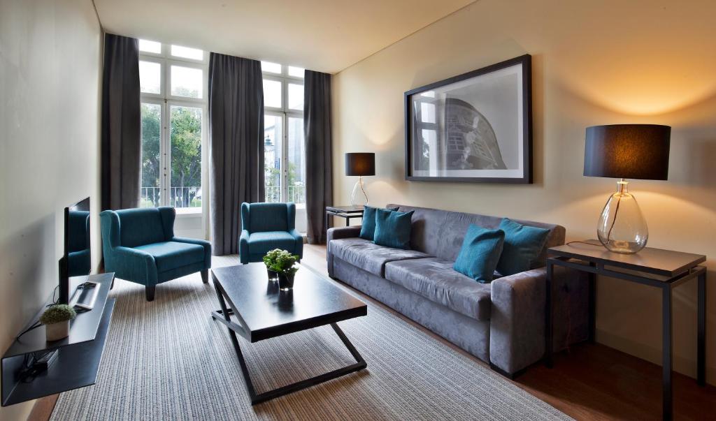 Apartment 8