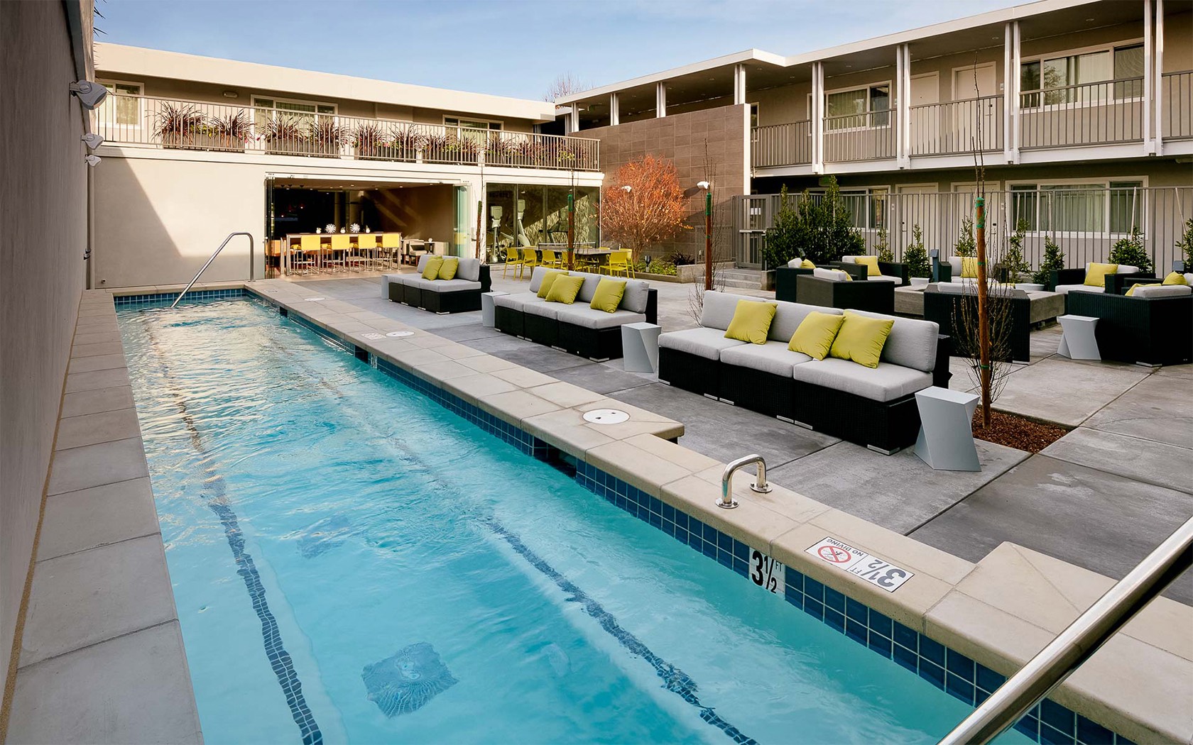 Hotel Lucent