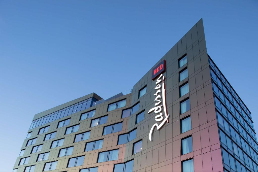 Radisson RED Glasgow