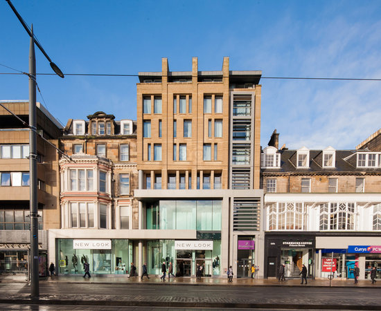 6. Premier Inn Edinburgh City Centre (Princes Street) Hotel
