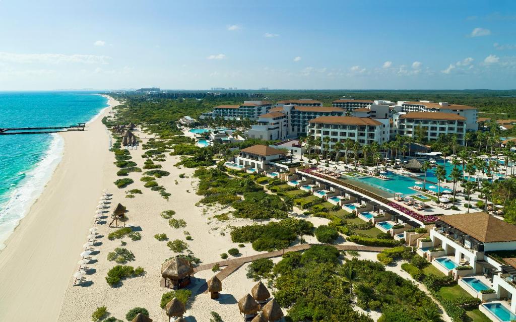 4. Excellence Playa Mujeres