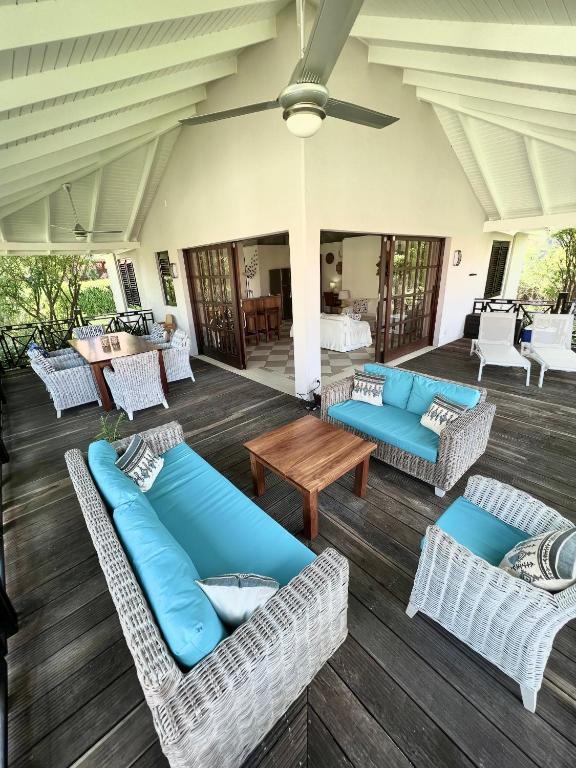 Villa Azure