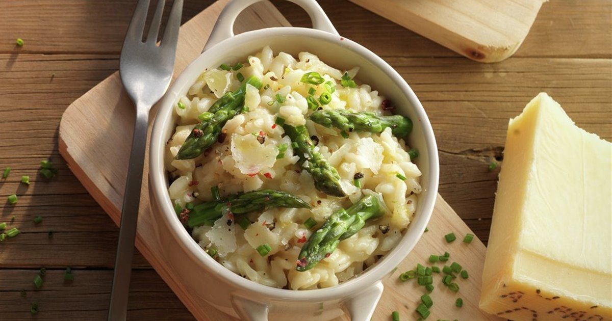 Risotto de espárragos y parmesano