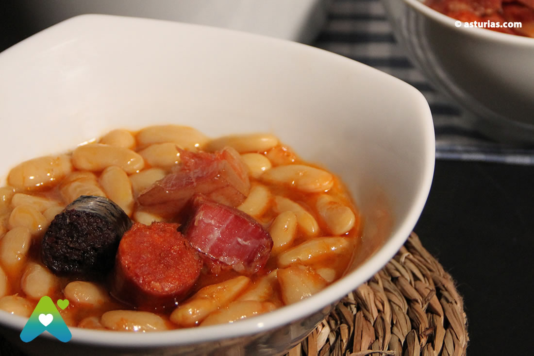 Asturian-style Black Pudding Hot Dog