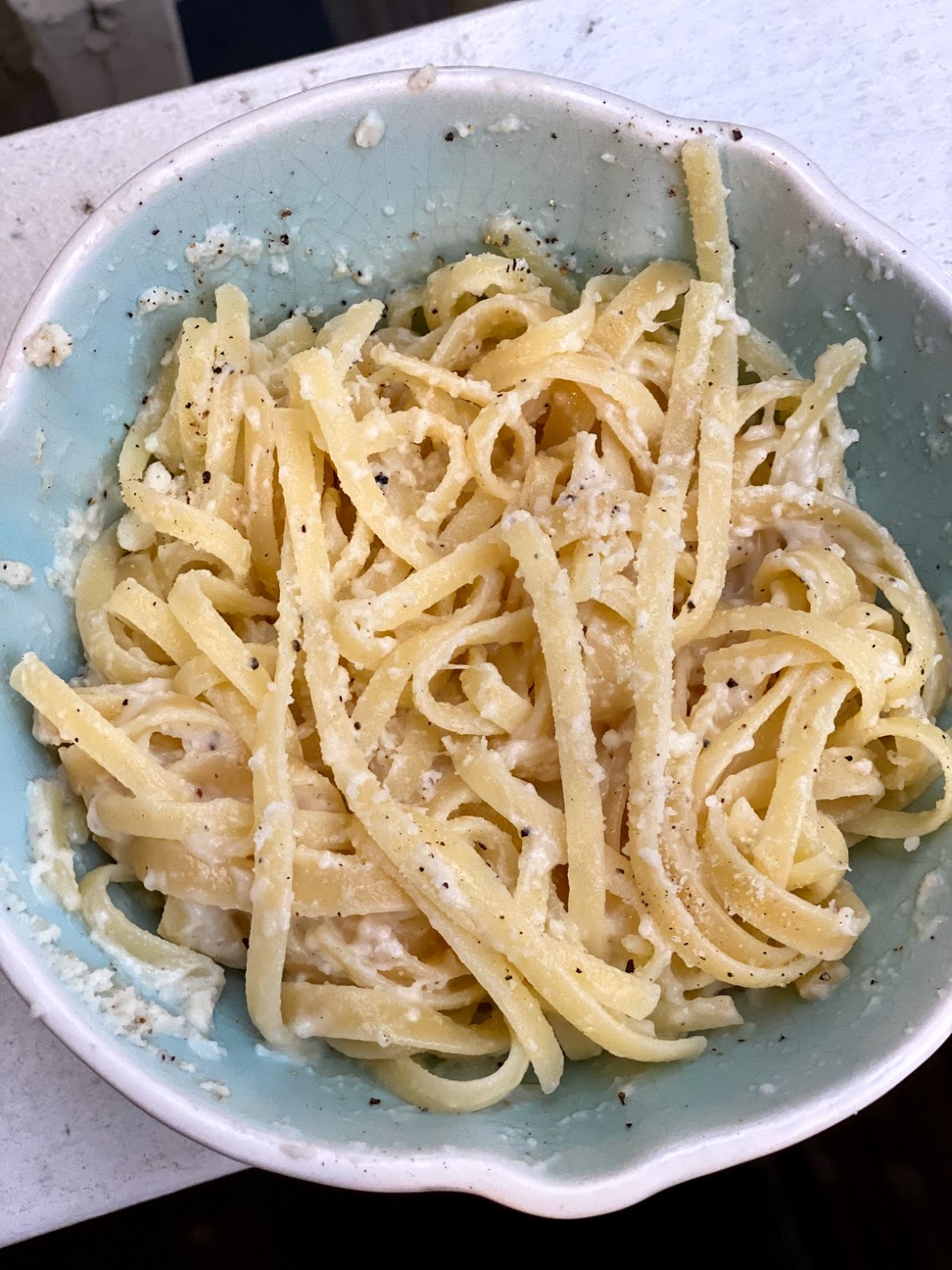 Cacio e Pepe con espárragos