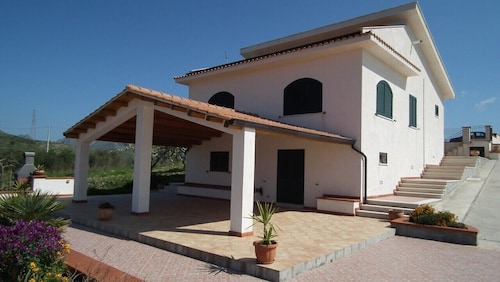 Villa con vistas a la montaña en Seúl