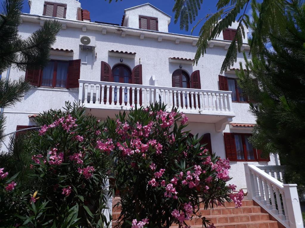 Apartments Adriana